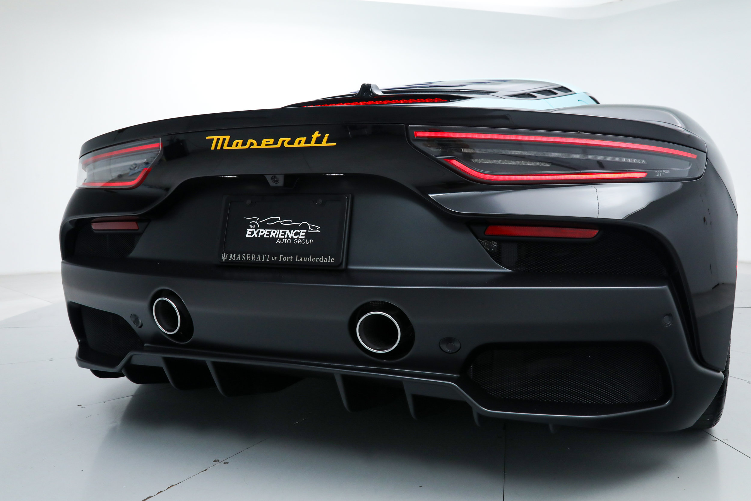 Used 2025 Maserati MC20 Coupe RWD image 25