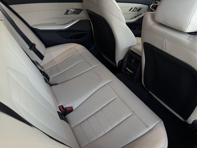 Used 2026 BMW 330i Sedan w/ M Sport Package RWD image 12