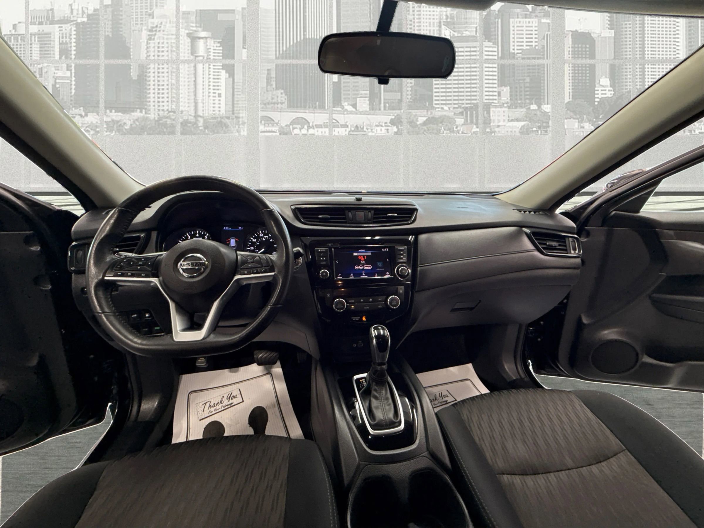Used 2018 Nissan Rogue SV image 23