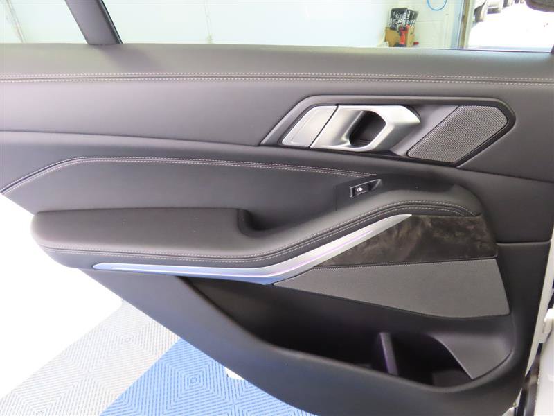 Used 2024 BMW X5 sDrive40i w/ Premium Package RWD image 34