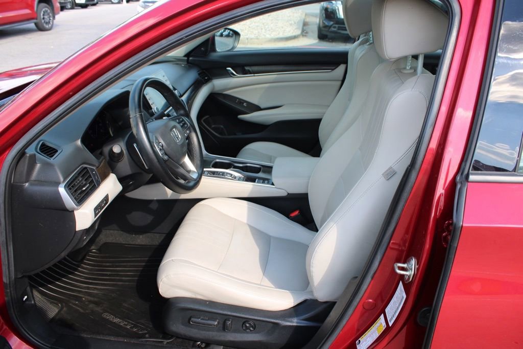 Used 2020 Honda Accord Touring image 13