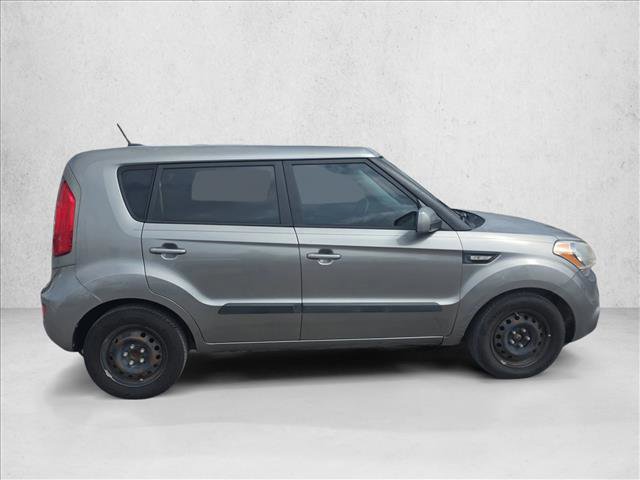 Used 2013 Kia Soul FWD image 7