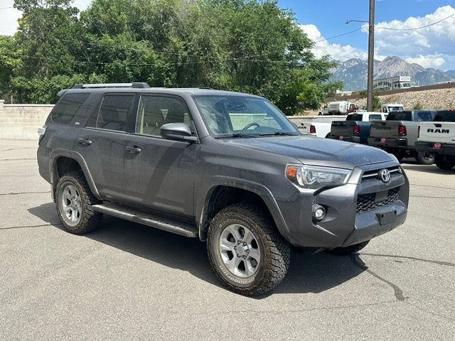 Used 2022 Toyota 4Runner SR5 AWD/4WD image 10