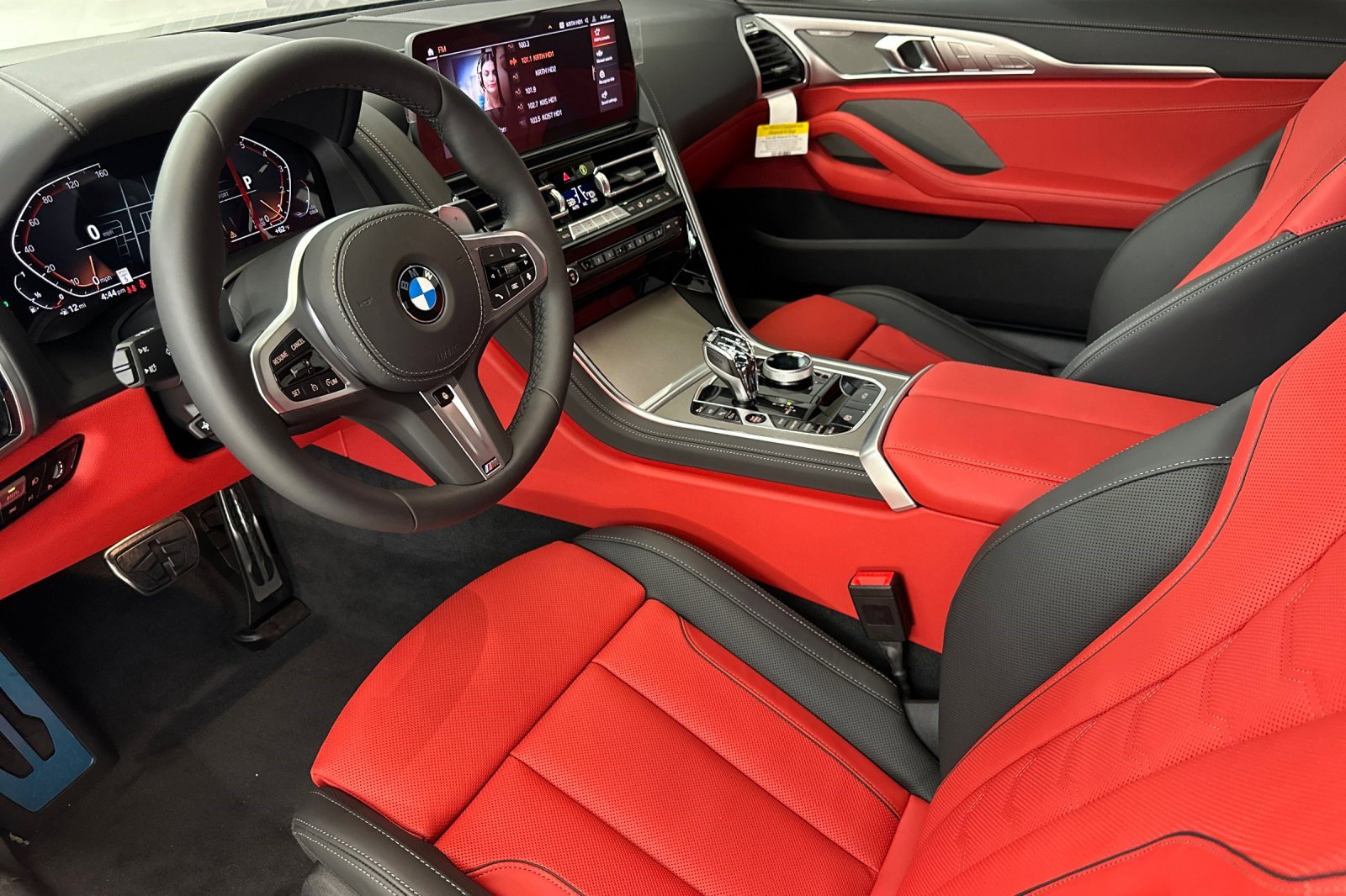 New 2026 BMW 840i Convertible w/ M Sport Professional Package RWD image 4