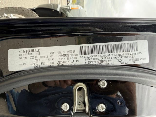 Used 2019 RAM 3500 Limited w/ Max Tow Package image 16