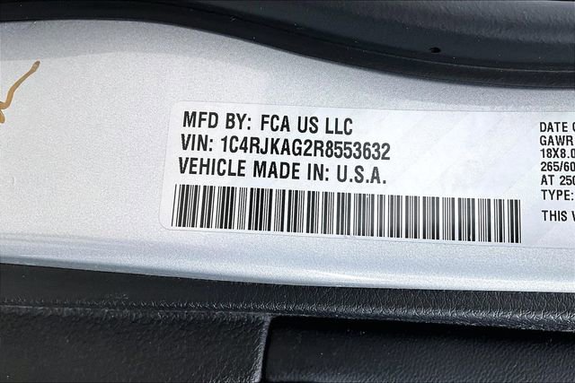 Used 2024 Jeep Grand Cherokee L Laredo AWD/4WD image 18