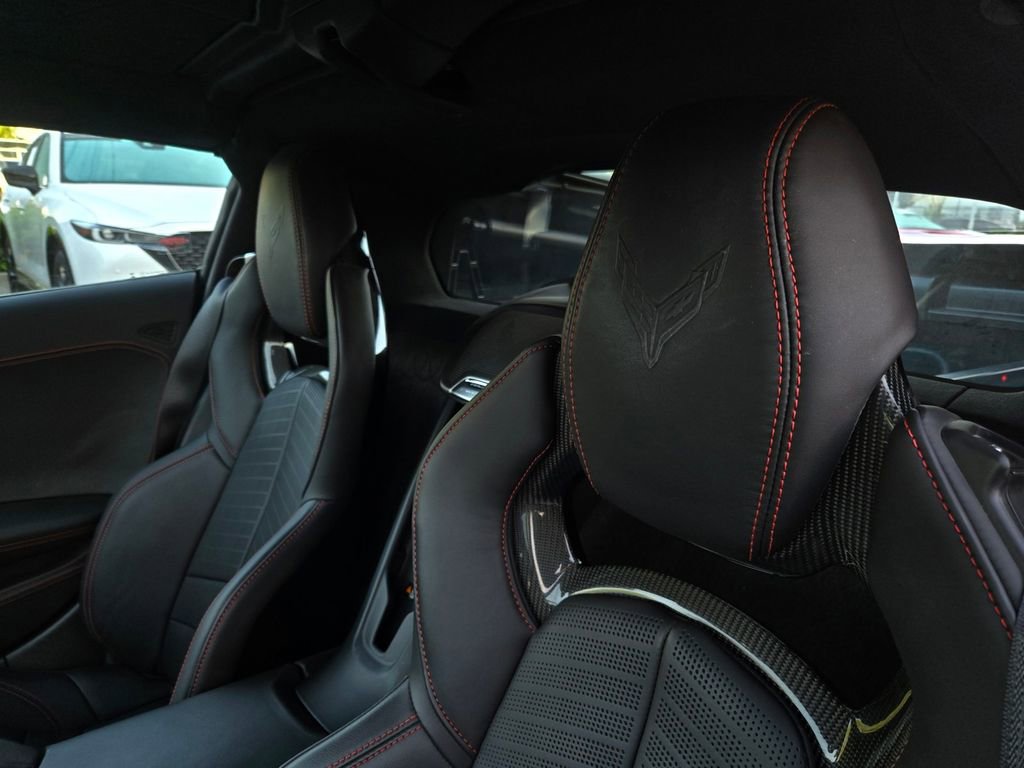 Used 2020 Chevrolet Corvette Stingray Premium Cpe w/ 3LT Preferred Equipment Group image 18