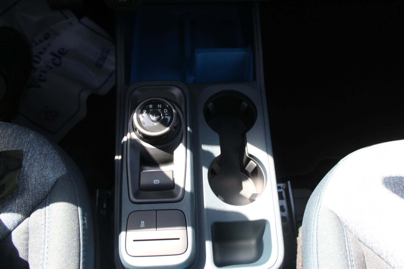 New 2025 Ford Maverick XLT w/ XLT Luxury Package FWD image 33