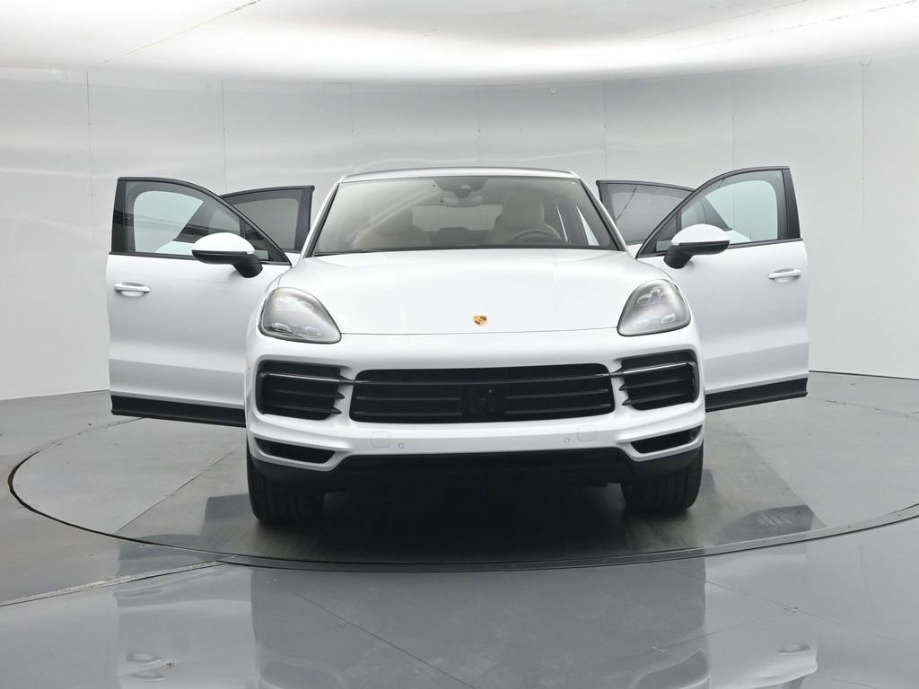 Used 2022 Porsche Cayenne E-Hybrid Coupe image 32