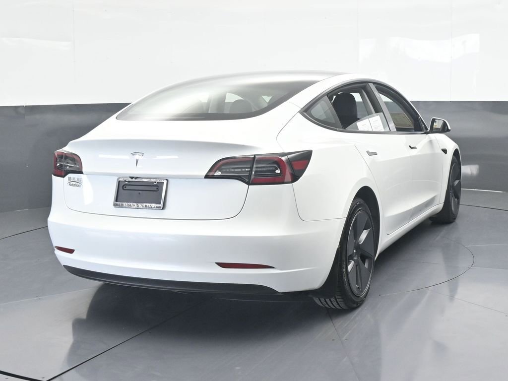Used 2023 Tesla Model 3 Standard Range image 5