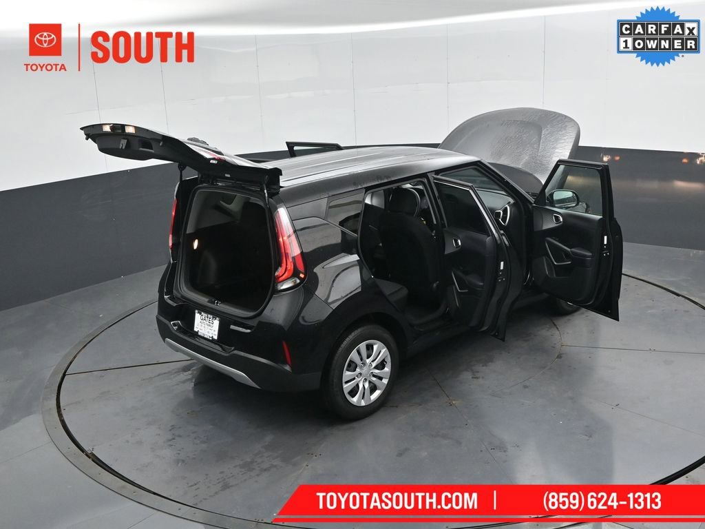 Used 2023 Kia Soul LX image 49