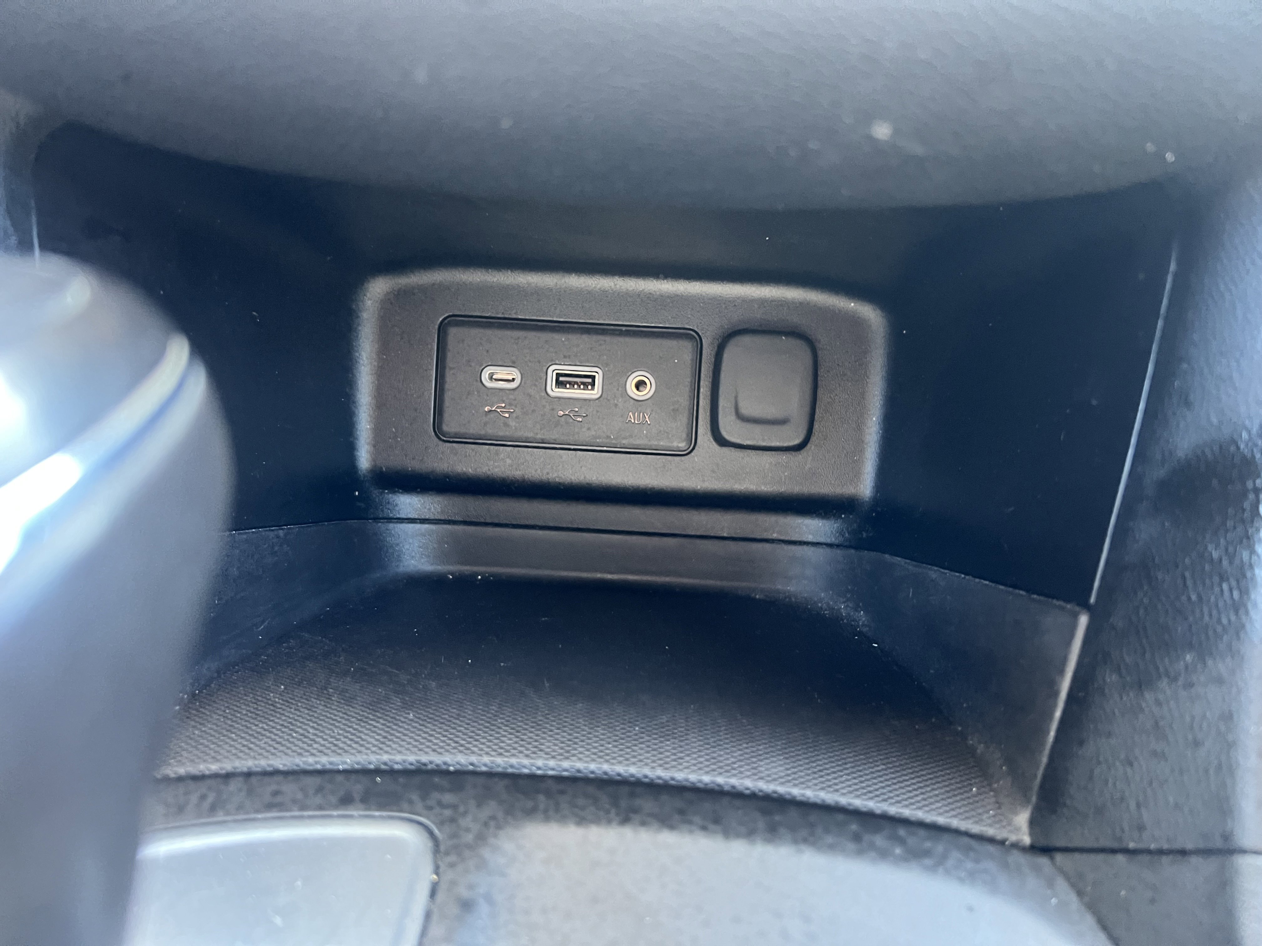 Used 2019 Chevrolet Equinox LT image 25