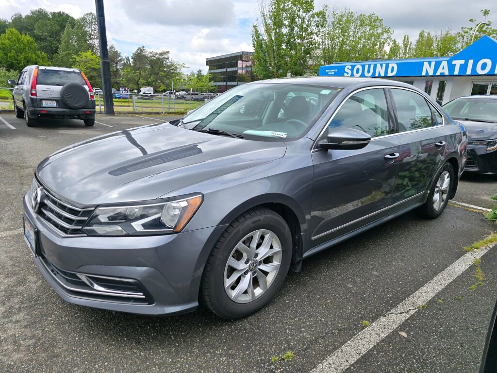 Used 2016 Volkswagen Passat 1.8T S FWD image 1