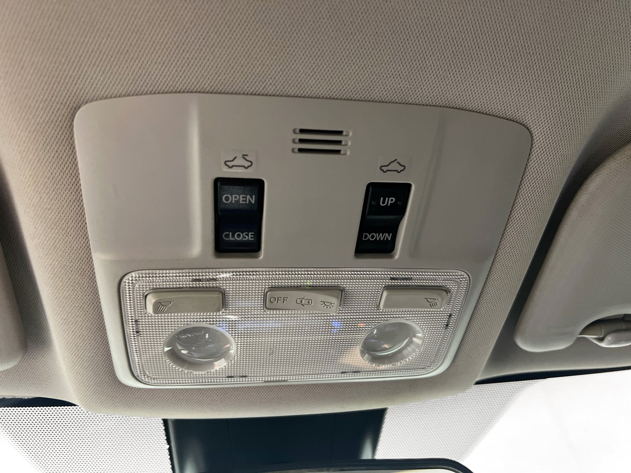 Used 2019 Toyota Corolla SE w/ SE Premium Package FWD image 20