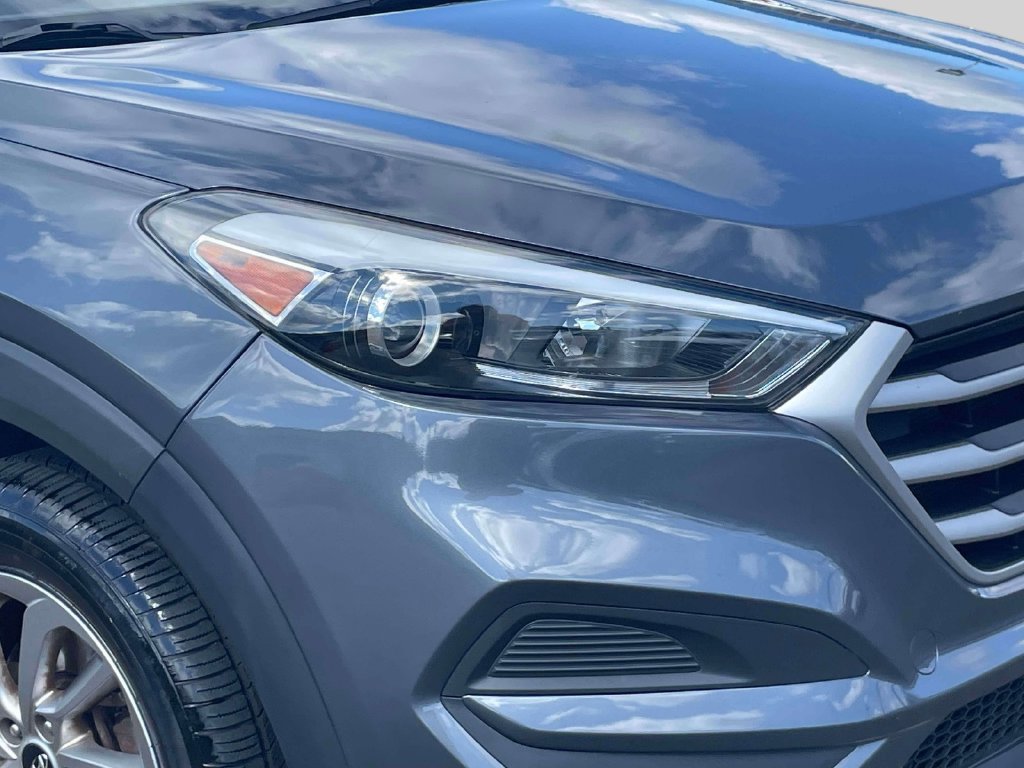 Used 2018 Hyundai Tucson SE AWD/4WD image 10