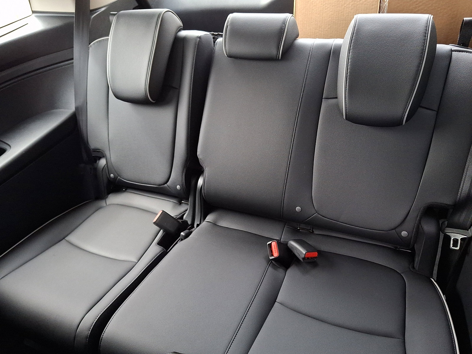 New 2026 Honda Odyssey Touring image 11