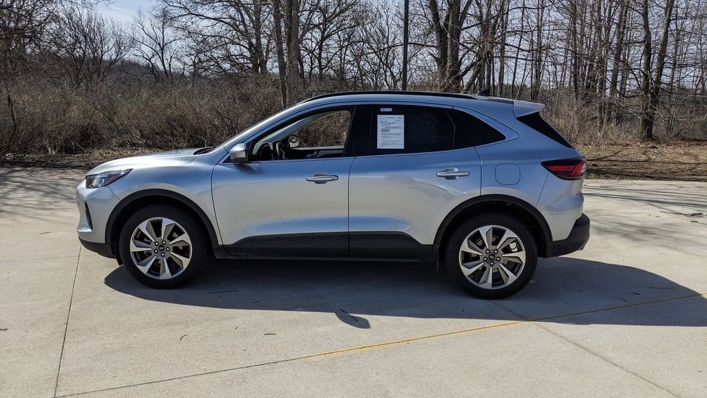 Used 2024 Ford Escape Platinum image 6