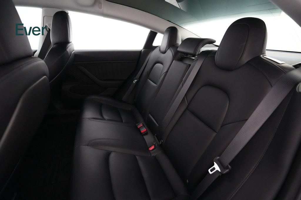 Used 2018 Tesla Model 3 Mid Range RWD image 22