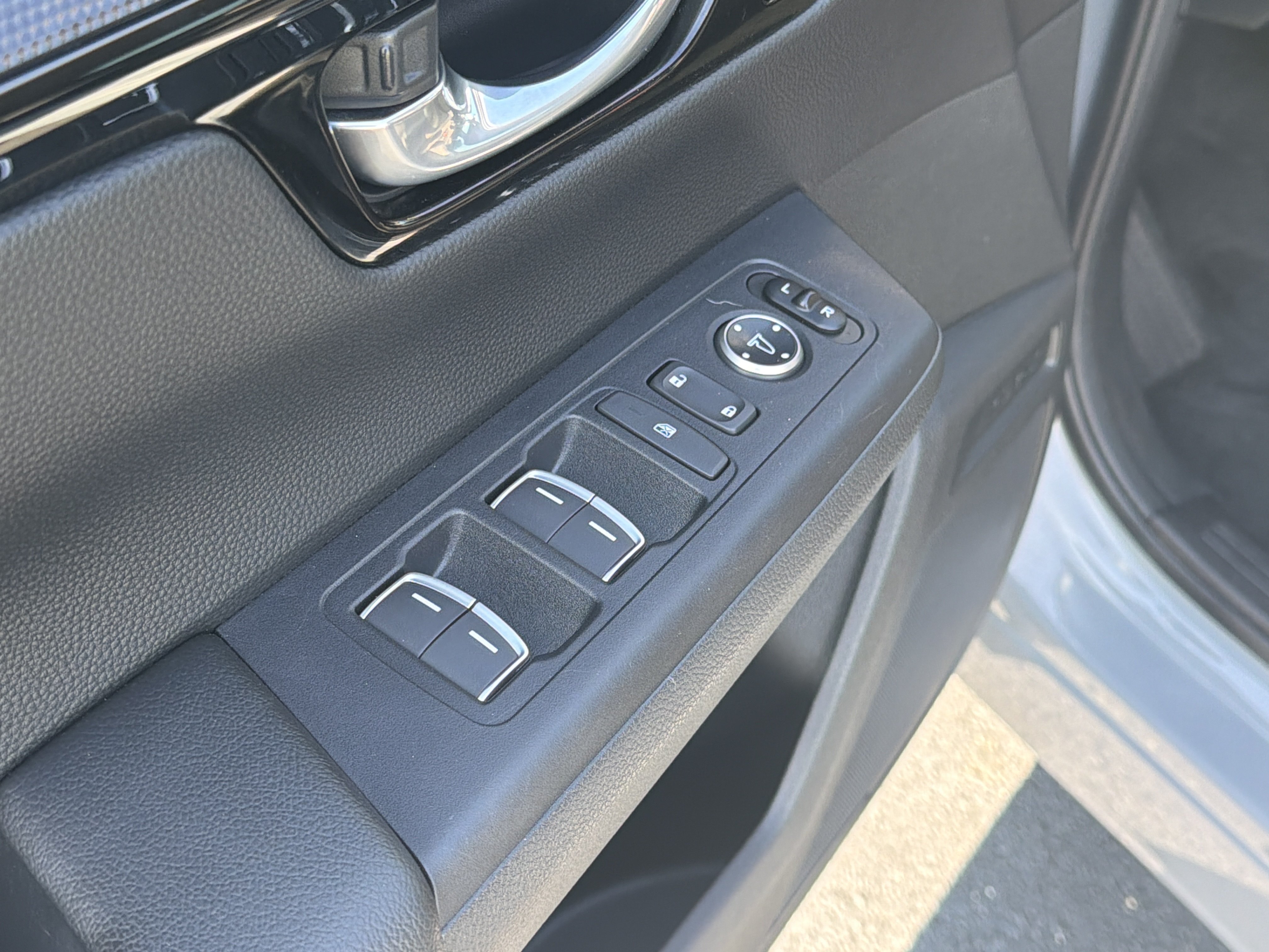 Certified 2026 Honda CR-V EX-L image 23