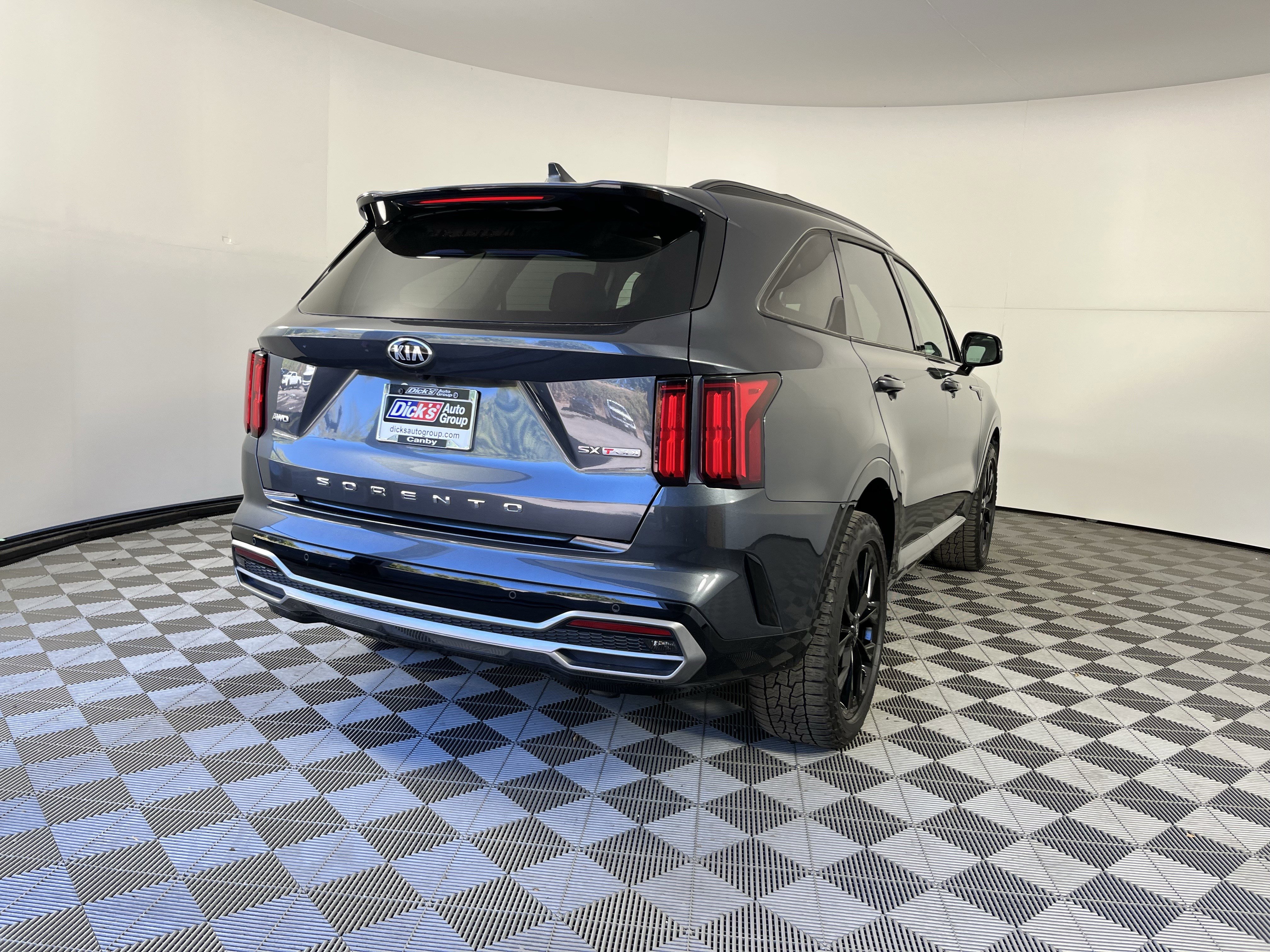 Used 2021 Kia Sorento SX image 5