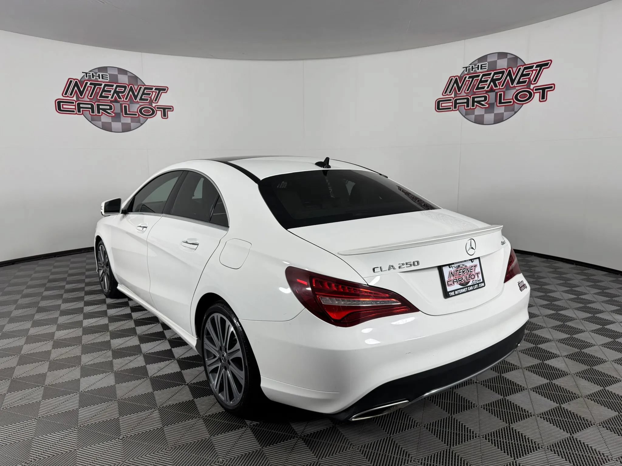 Used 2019 Mercedes-Benz CLA 250 4MATIC image 5