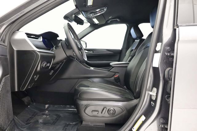 Used 2024 Jeep Grand Cherokee L Laredo image 13