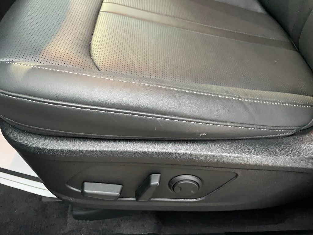 New 2025 Kia Sorento S image 10