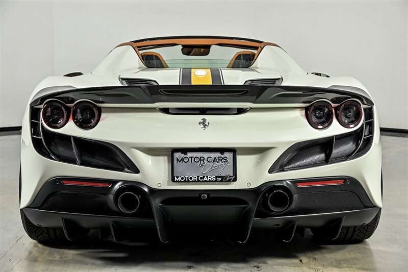 Used 2022 Ferrari F8 Tributo RWD image 9