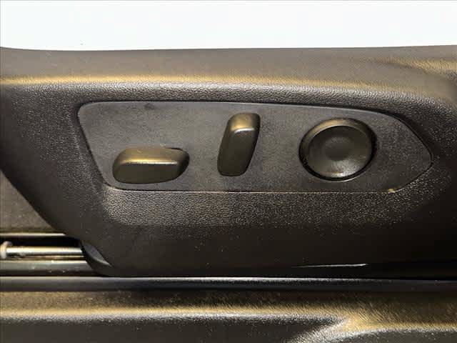 Used 2025 Chevrolet Tahoe Premier AWD/4WD image 21