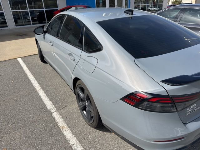 Used 2024 Honda Accord Sport image 4