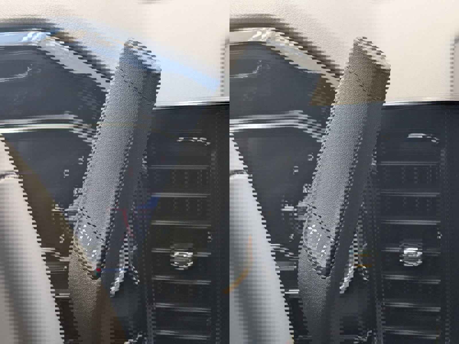 New 2025 GMC Sierra 2500 SLT w/ SLT Premium Package image 16