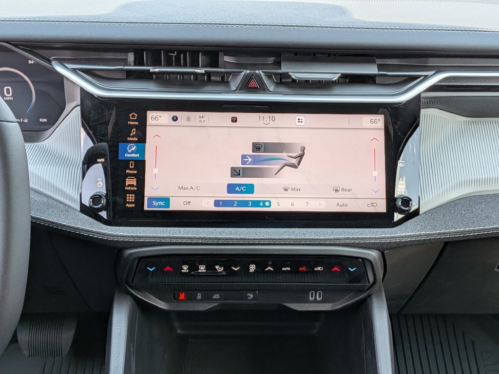 New 2026 Jeep Cherokee AWD/4WD image 18