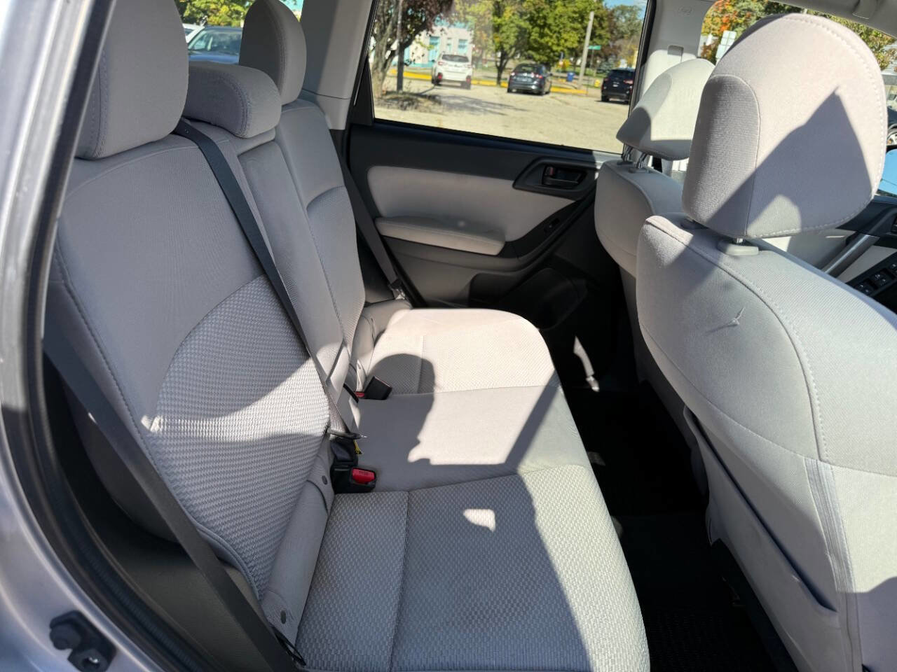 Used 2016 Subaru Forester 2.5i Premium image 29