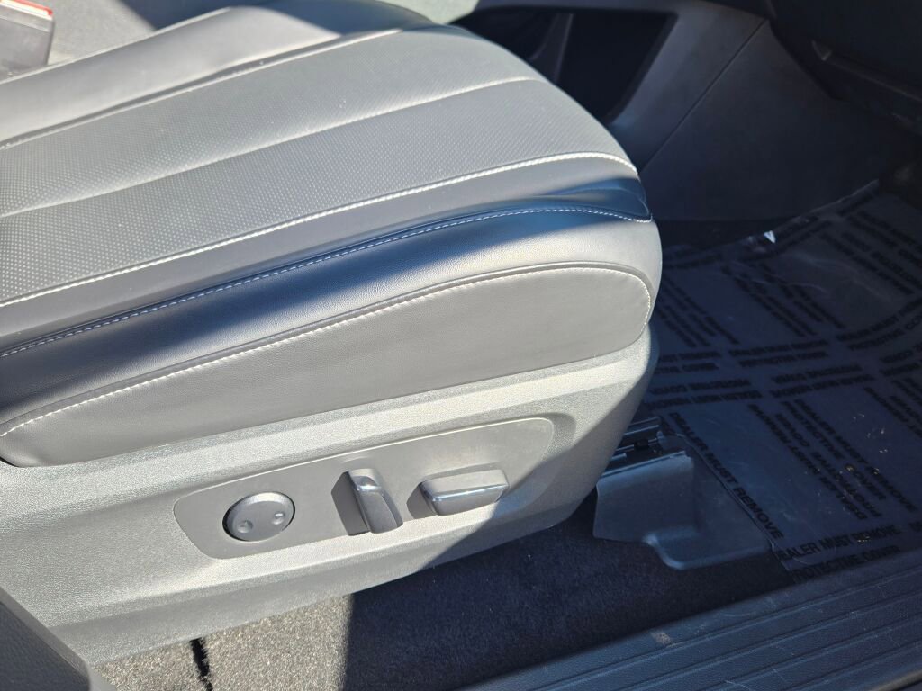 Used 2025 INFINITI QX60 Luxe w/ Black Edition AWD/4WD image 5