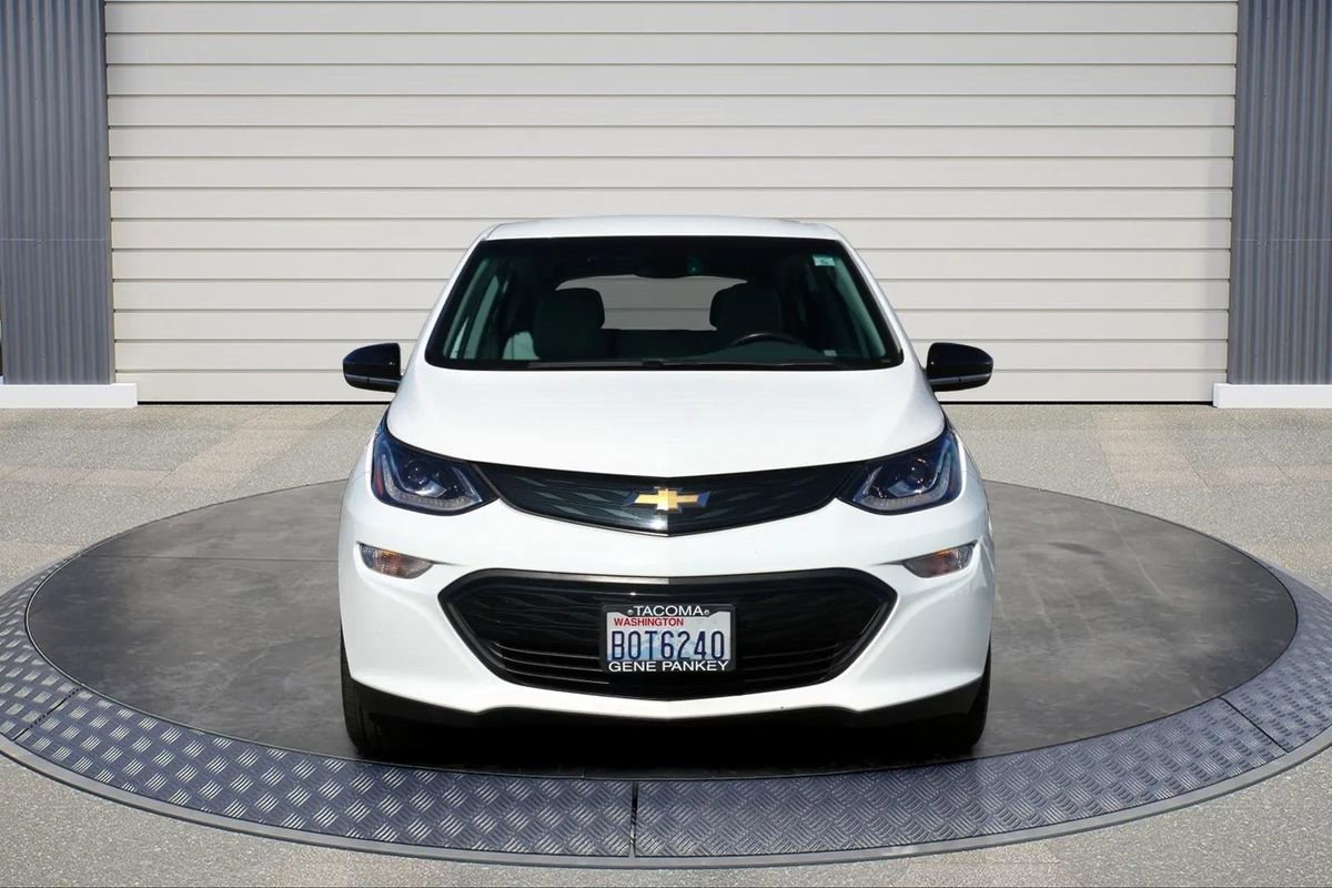Used 2019 Chevrolet Bolt LT image 2