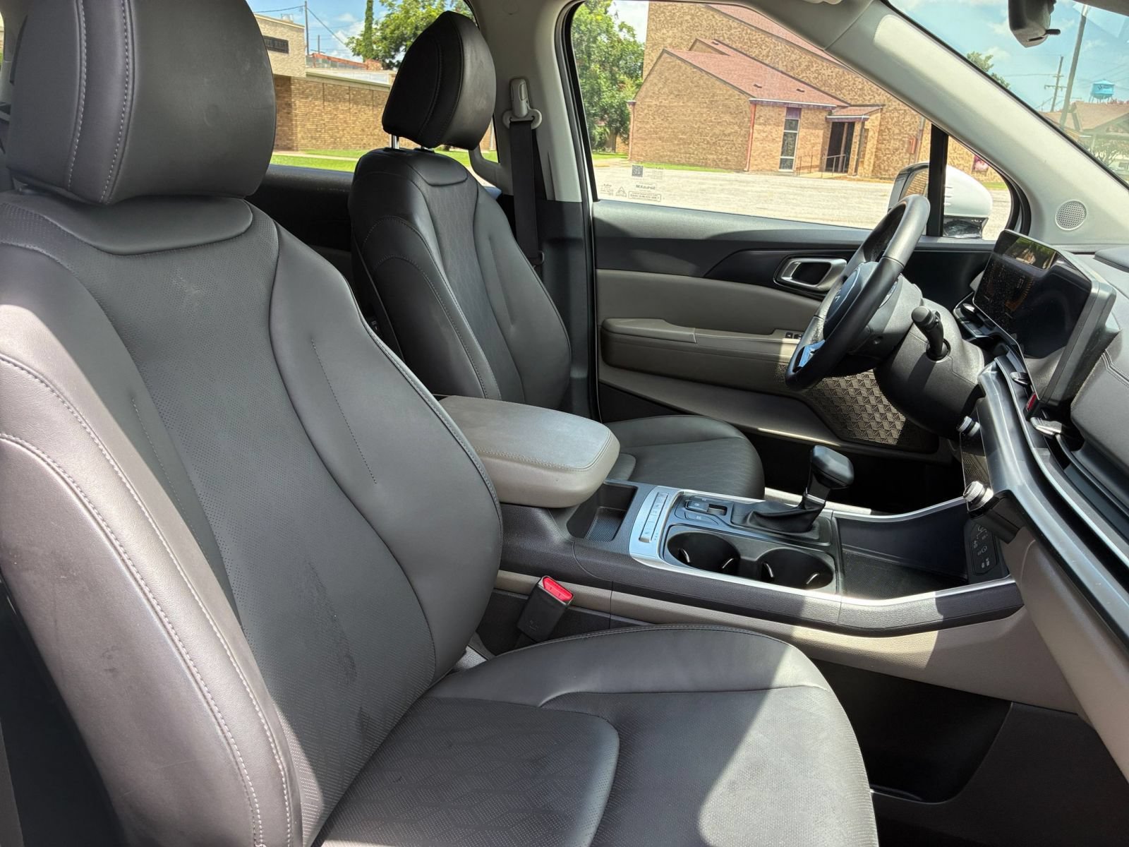 Used 2026 Kia Carnival FWD image 35
