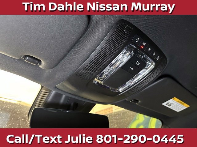 Used 2023 Mercedes-Benz EQB 300 4MATIC image 32