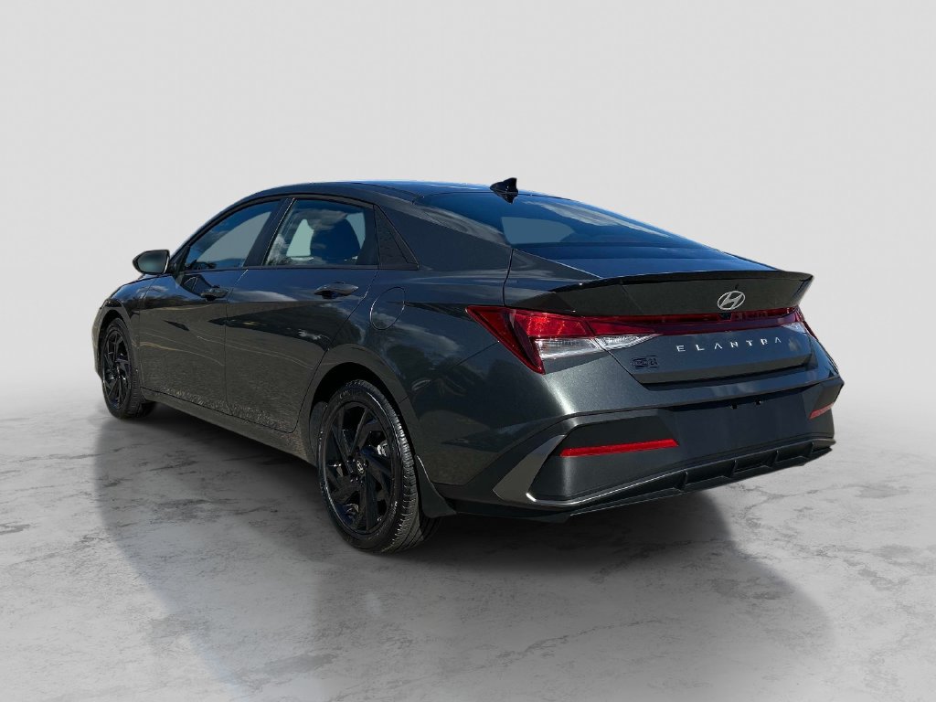 Used 2026 Hyundai Elantra Sport FWD image 3