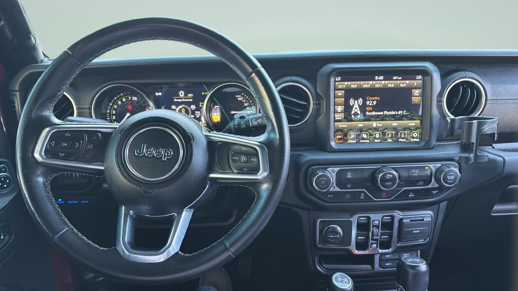 Used 2021 Jeep Wrangler Unlimited Sahara AWD/4WD image 12