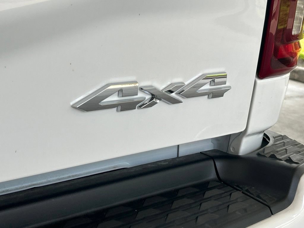 Used 2026 RAM 2500 Laramie AWD/4WD image 23