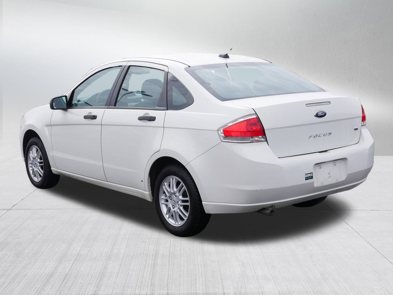 Used 2011 Ford Focus SE w/ 201A Rapid Spec Order Code image 5