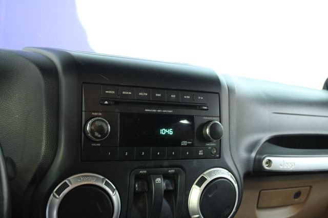Used 2012 Jeep Wrangler Sahara w/ Dual Top Group AWD/4WD image 15