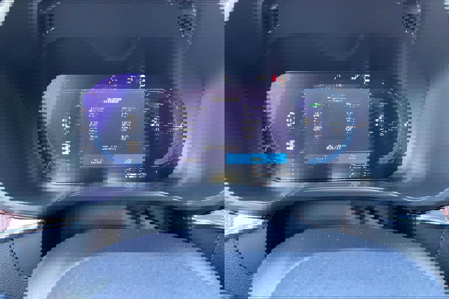 Used 2023 Volvo XC60 T8 Plus image 23