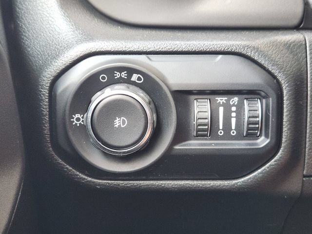 Used 2022 Jeep Wrangler Sport AWD/4WD image 24