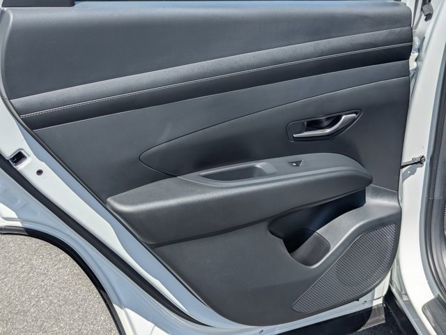 Used 2025 Hyundai Tucson SE image 18