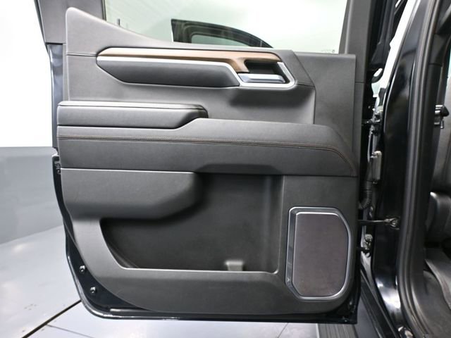 Used 2023 Chevrolet Silverado 1500 High Country w/ High Country Premium Package image 46