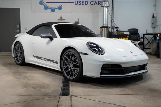 Used 2025 Porsche 911 Carrera T RWD image 6