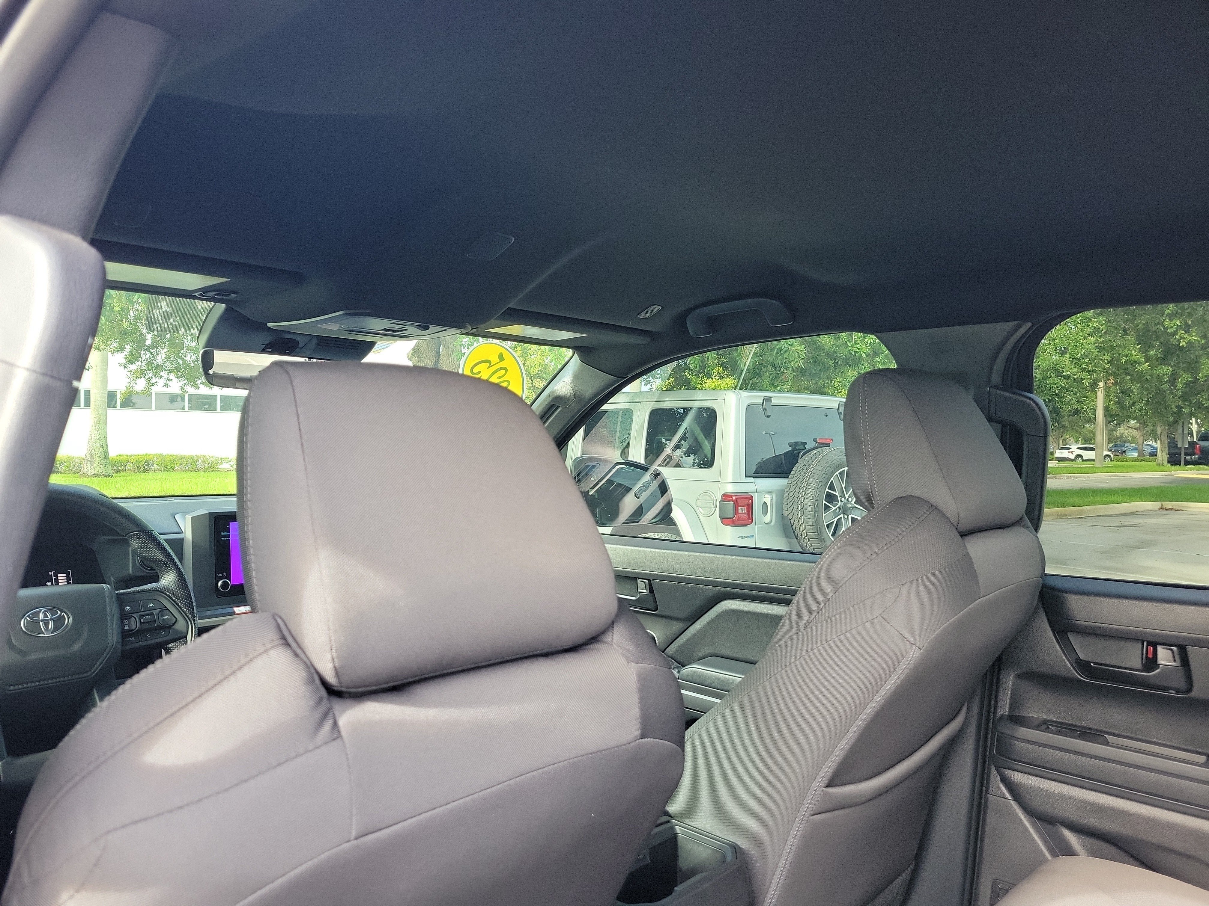 Certified 2025 Toyota Tacoma SR5 AWD/4WD image 14
