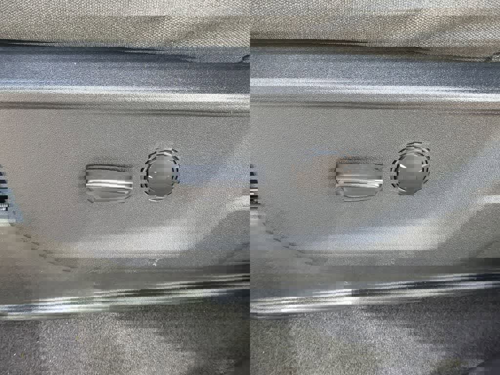 Used 2023 Ford F150 XLT w/ Trailer Tow Package image 16