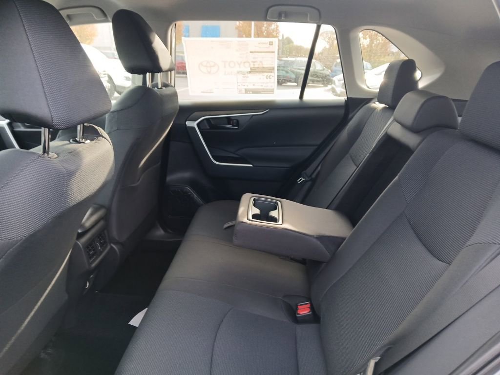 New 2025 Toyota RAV4 LE image 8